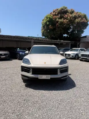 PORSCHE-CAYENNE-2024