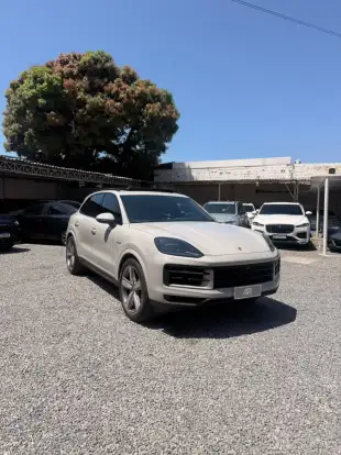 PORSCHE-CAYENNE-2024
