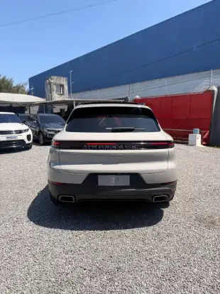 PORSCHE-CAYENNE-2024