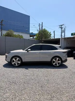 PORSCHE-CAYENNE-2024