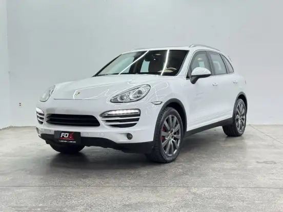 PORSCHE-CAYENNE-2013