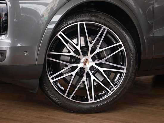 PORSCHE-CAYENNE-2024