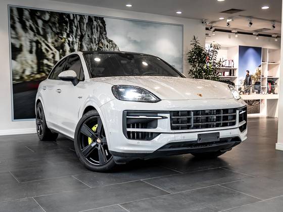 PORSCHE CAYENNE 3.0 V6 E-HYBRID COUPÉ AWD TIPTRONIC S