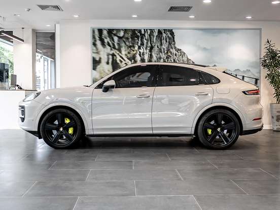 PORSCHE-CAYENNE-3.0 V6 E-HYBRID COUPÉ AWD TIPTRONIC S PORSCHE-CAYENNE-2024
