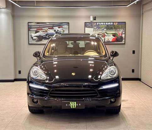 PORSCHE-CAYENNE-2013