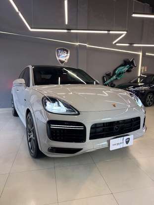 PORSCHE-CAYENNE-2023