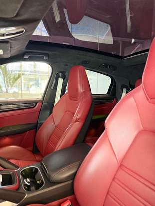 PORSCHE-CAYENNE-2023