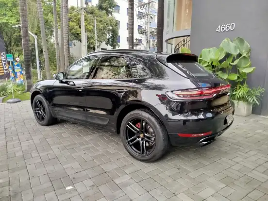 PORSCHE-MACAN-2020