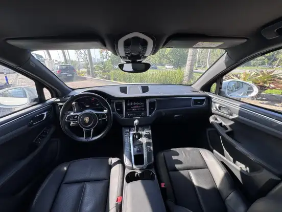 PORSCHE-MACAN-2.0 16V GASOLINA 4P AUTOMÁTICO PORSCHE-MACAN-2016