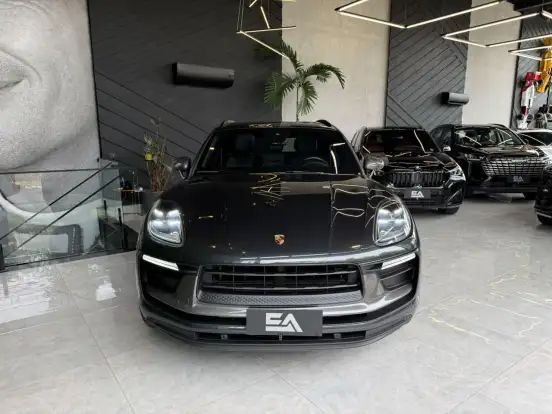 PORSCHE-MACAN-2022