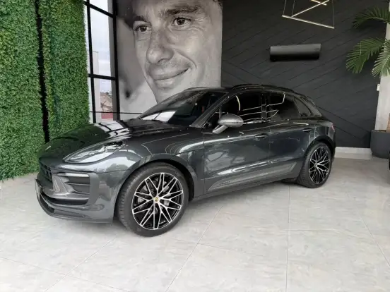 PORSCHE-MACAN-2022