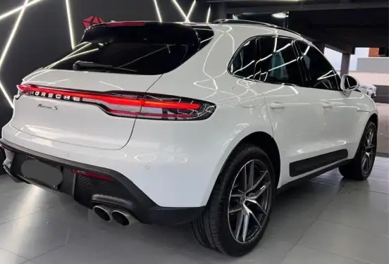 PORSCHE-MACAN-2025