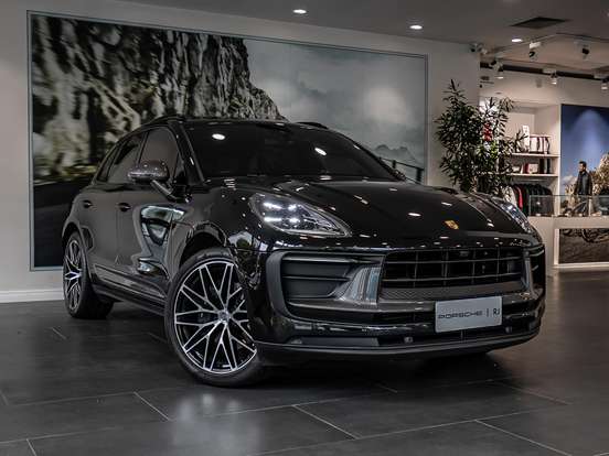 PORSCHE-MACAN-2025