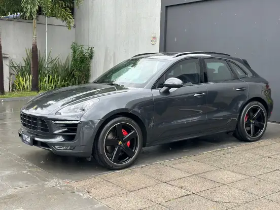 PORSCHE-MACAN-2016