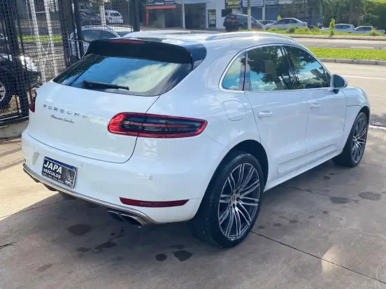 PORSCHE-MACAN-2014