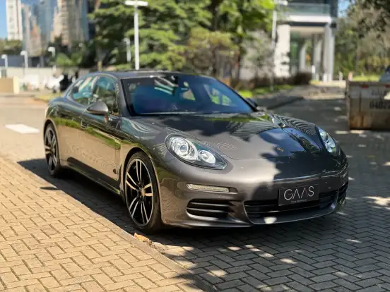 PORSCHE-PANAMERA-2013