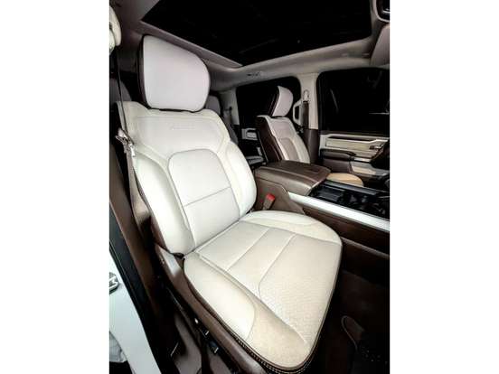 RAM-1500-3.0 HURRICANE 6 BITURBO GASOLINA LARAMIE CD 4X4 AUTOMÁTICO RAM-1500-2024