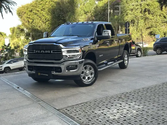 RAM 2500 6.7 I6 TURBO DIESEL LARAMIE CD 4X4 AUTOMÁTICO