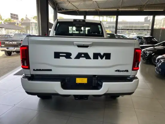 RAM-3500-6.7 I6 TURBO DIESEL LARAMIE NIGHT EDITION CD 4X4 AUTOMÁTICO RAM-3500-2025