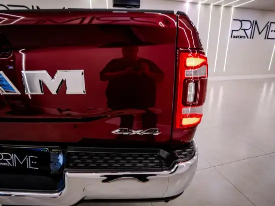 RAM-3500-6.7 I6 TURBO DIESEL LIMITED LONGHORN CD 4X4 AUTOMÁTICO RAM-3500-2022