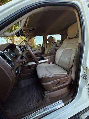 RAM-3500-6.7 I6 TURBO DIESEL LARAMIE CD 4X4 AUTOMÁTICO RAM-3500-2022