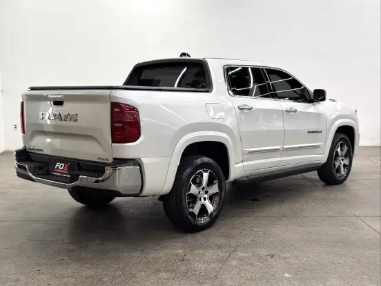 RAM-RAMPAGE-2.0 TURBO DIESEL LARAMIE 4X4 AUTOMÁTICO RAM-RAMPAGE-2024