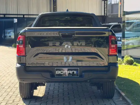 RAM-RAMPAGE-2.2 TURBO DIESEL LARAMIE 4X4 AUTOMÁTICO RAM-RAMPAGE-2025