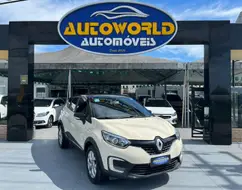 RENAULT CAPTUR 1.6 16V SCE FLEX LIFE X-TRONIC RENAULT CAPTUR 1.6 16V SCE FLEX LIFE X-TRONIC
