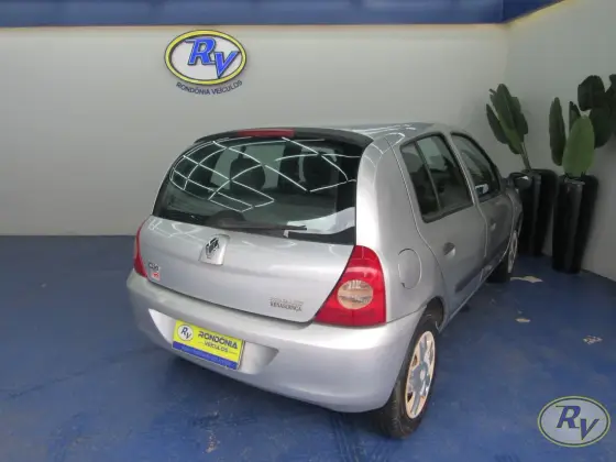 RENAULT CLIO 1.0 16V FLEX 4P MANUAL