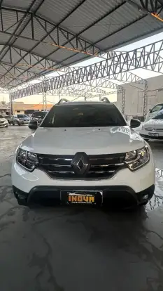 RENAULT-DUSTER-2022