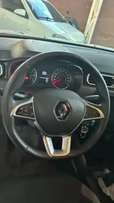 RENAULT-DUSTER-2022