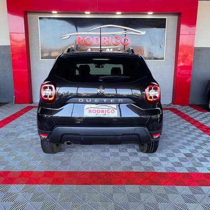 RENAULT-DUSTER-2023