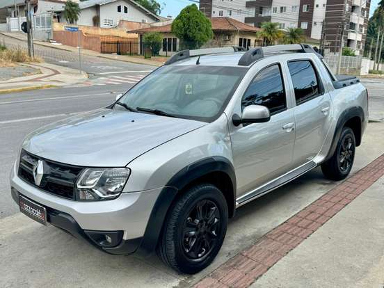 RENAULT-DUSTER OROCH-2019