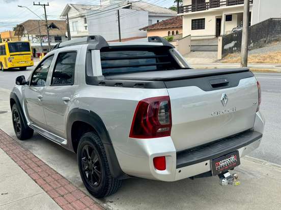 RENAULT-DUSTER OROCH-2019