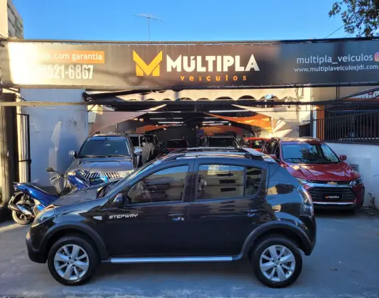 RENAULT SANDERO 1.6 STEPWAY 16V FLEX 4P AUTOMÁTICO