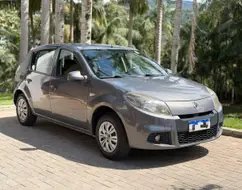 RENAULT SANDERO 1.0 EXPRESSION 16V FLEX 4P MANUAL RENAULT SANDERO 1.0 EXPRESSION 16V FLEX 4P MANUAL