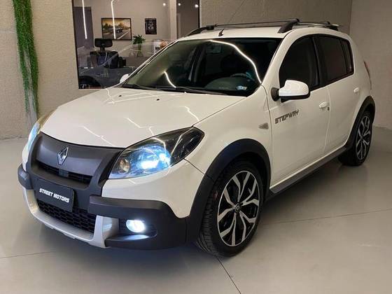 RENAULT SANDERO 1.6 STEPWAY 8V FLEX 4P MANUAL