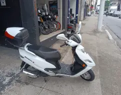 SUZUKI BURGMAN i SUZUKI BURGMAN i