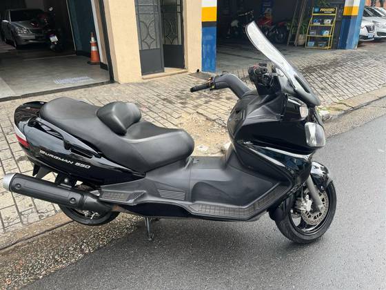 SUZUKI BURGMAN 650 