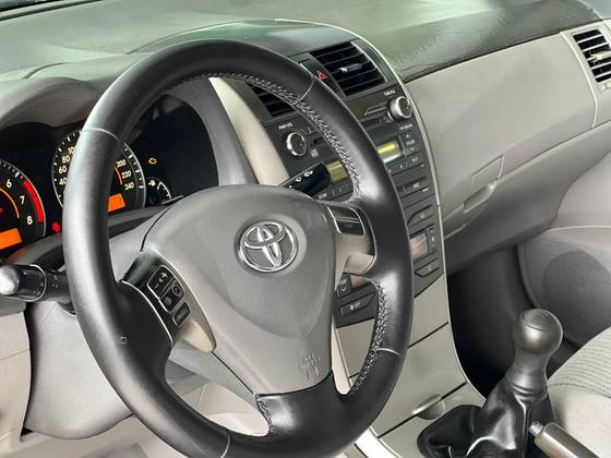 TOYOTA COROLLA 1.8 XEI 16V FLEX 4P MANUAL