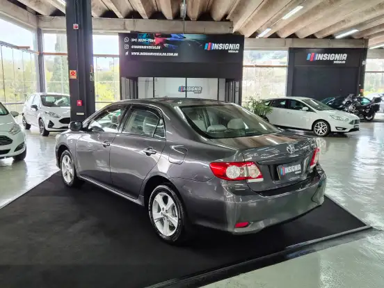 TOYOTA-COROLLA-2013