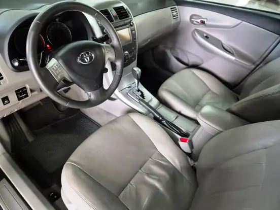 TOYOTA-COROLLA-2013