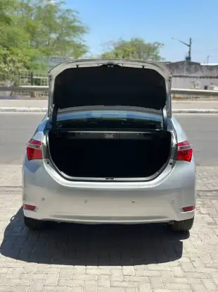 TOYOTA-COROLLA-2015