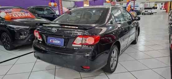 TOYOTA-COROLLA-2013
