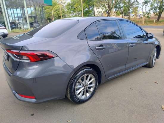 TOYOTA-COROLLA-2025