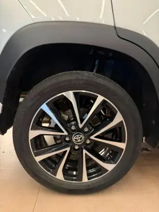 TOYOTA-COROLLA CROSS-2024