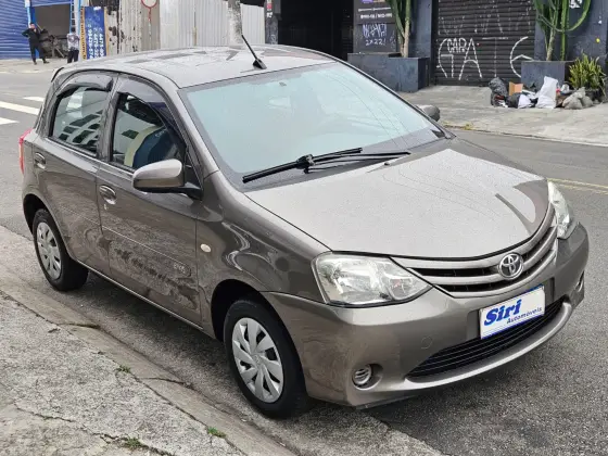 TOYOTA ETIOS 1.3 X 16V FLEX 4P MANUAL
