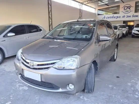 TOYOTA-ETIOS-2016
