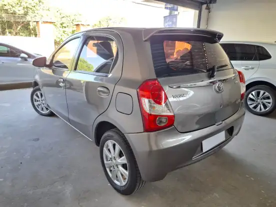 TOYOTA-ETIOS-1.5 XLS 16V FLEX 4P AUTOMÁTICO TOYOTA-ETIOS-2016