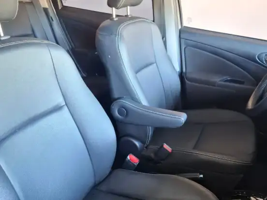 TOYOTA-ETIOS-1.5 XLS 16V FLEX 4P AUTOMÁTICO TOYOTA-ETIOS-2016